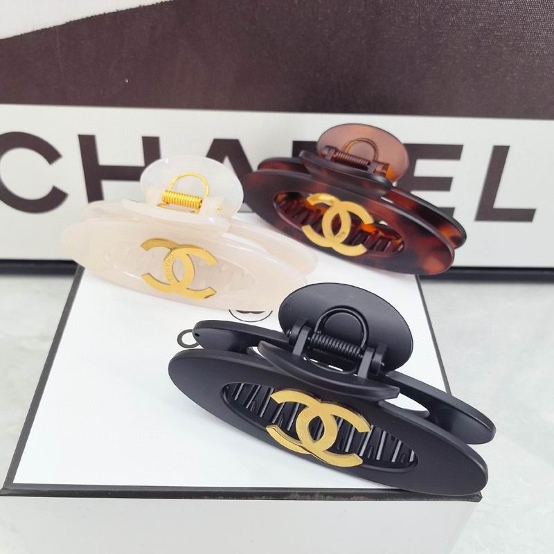 Chanel Hair Grab Clip dx08
